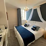 מלון Chateau Edward 1er 4*
