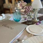Chateau Edward 1er 4* Monpazier