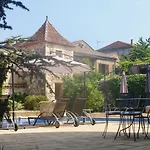 מלון Chateau Edward 1er 4*
