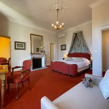 ホテル Chateau Edward 1er 4*