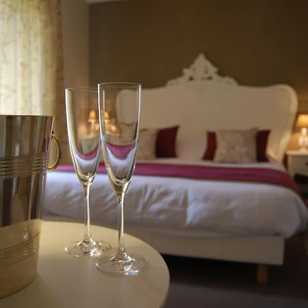 ホテル Chateau Edward 1er モンパジエ