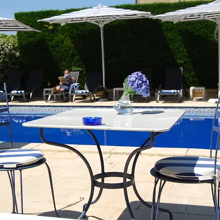 Chateau Edward 1er ホテル