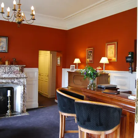 ホテル Chateau Edward 1er 4*