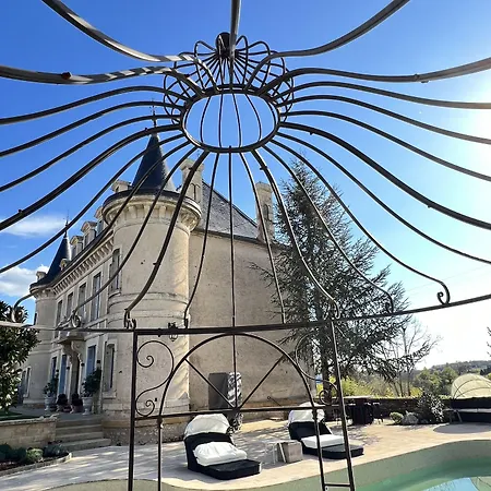 Chateau Edward 1er Hotel 4*