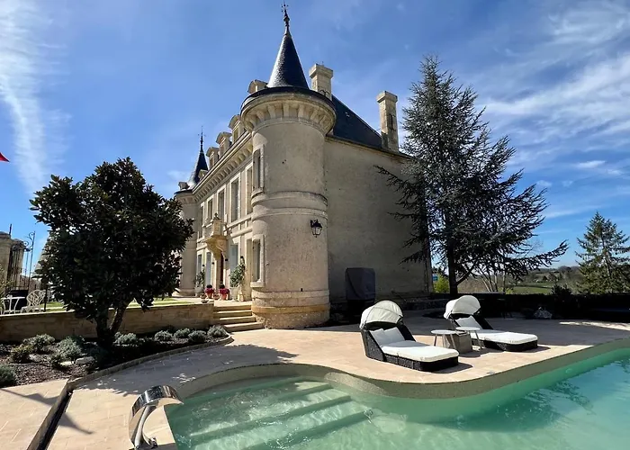 Chateau Edward 1er ホテル モンパジエ