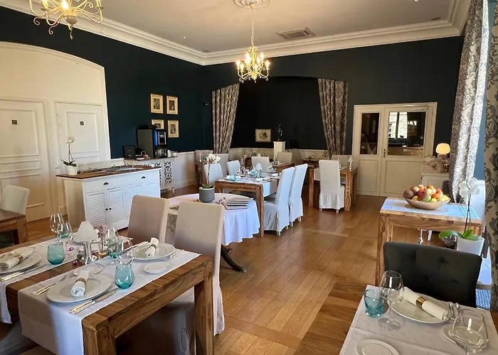 ホテル Chateau Edward 1er 4*