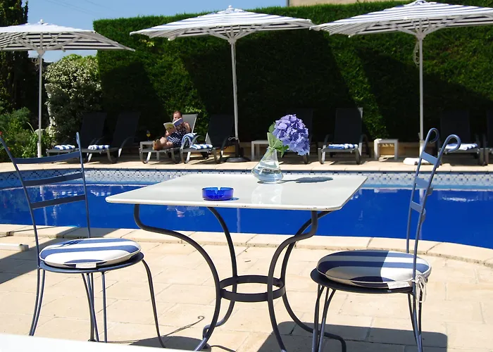 Chateau Edward 1er Hotel