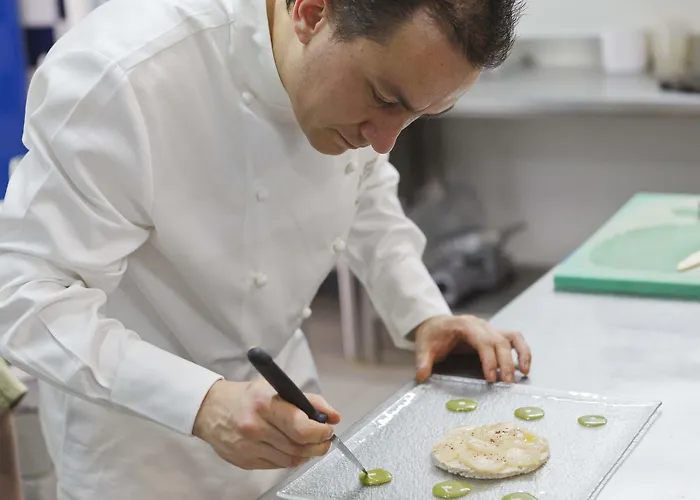 Chateau Edward 1er ホテル モンパジエ