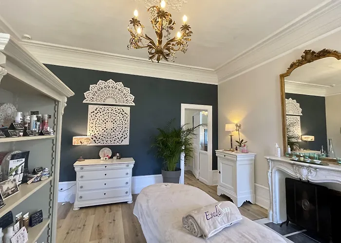 Chateau Edward 1er 4* Monpazier