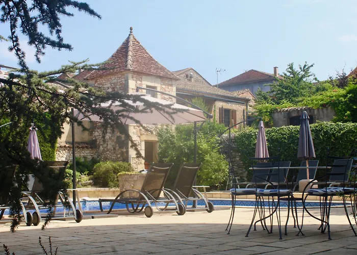 ホテル Chateau Edward 1er 4*