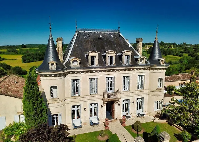 Chateau Edward 1er 4* モンパジエ